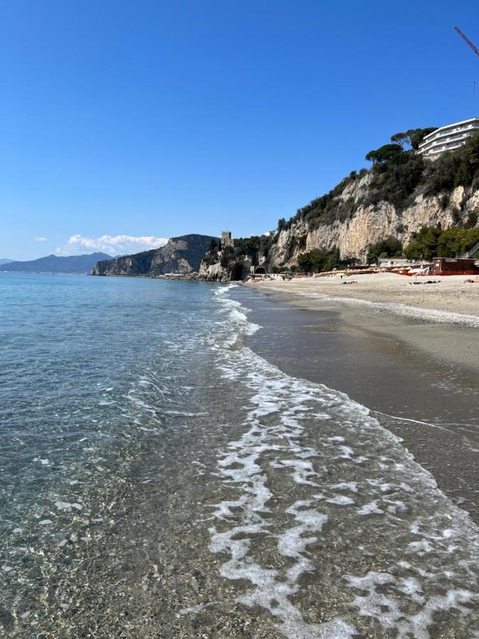 Ferienwohnung Al 37 Vista Mare E Colline Finale Ligure Exterior foto